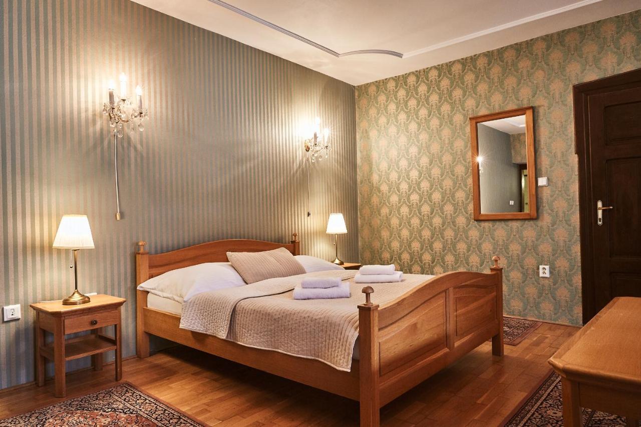 Salamander Hotel บันสกา ชีอาว์นีซา ภายนอก รูปภาพ
